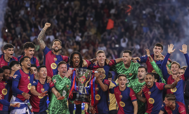 半场-方镜淇屡次救险王政豪染黄 津门虎0-0三镇