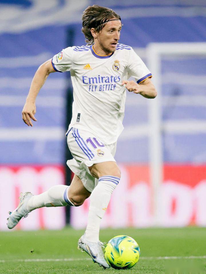 团队牛牛和个人竞技的区别与制胜之道。（团队牛牛与个人竞技：差异解析与取胜策略）