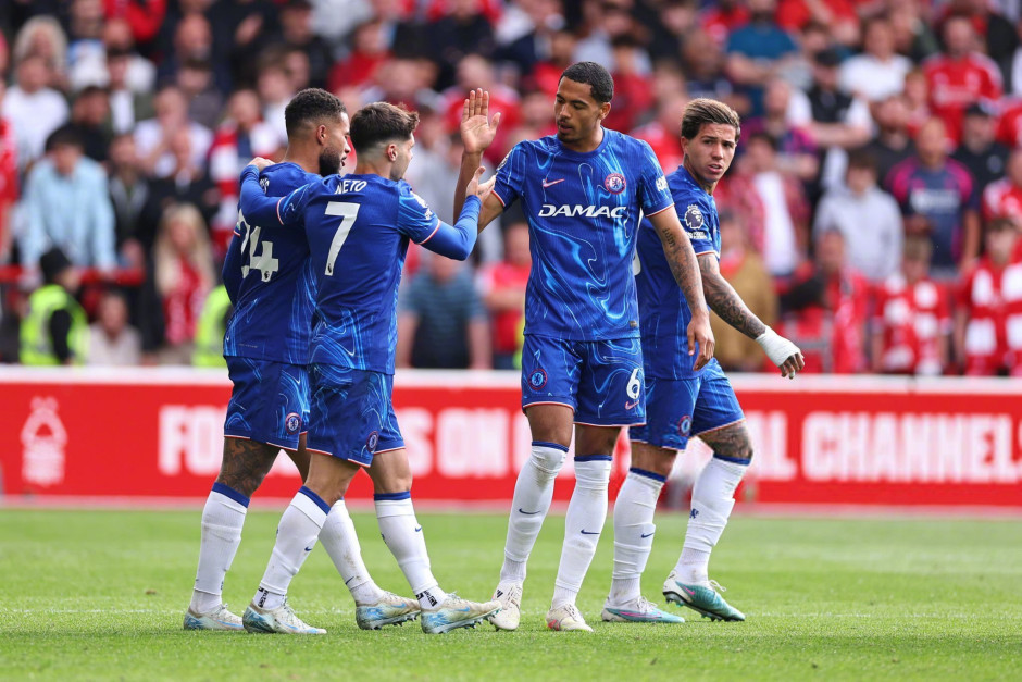 19岁107天，海文是曼联队史英超打入乌龙球最年轻的球员