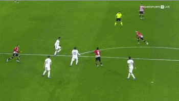 《球员的信仰：球场上的祈祷与宗教文化》